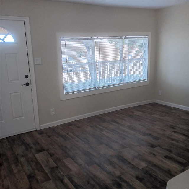 7924 Elvera St, Houston, TX 77012 - entryway featuring dark wood-style floors