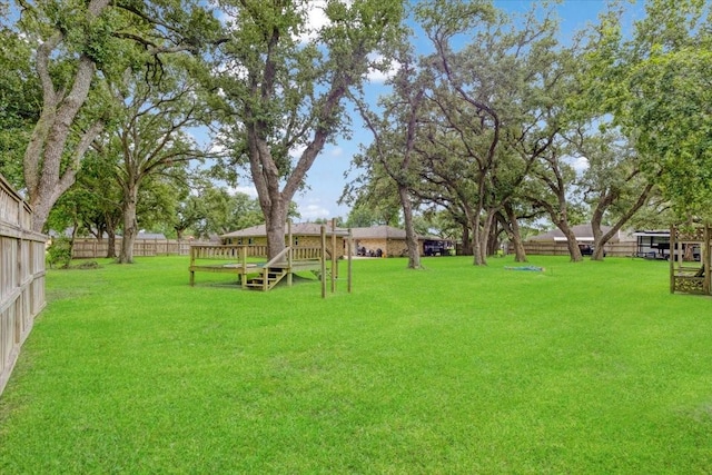 3220 Patricia Ln, Pearland, TX 77581 - view of yard
