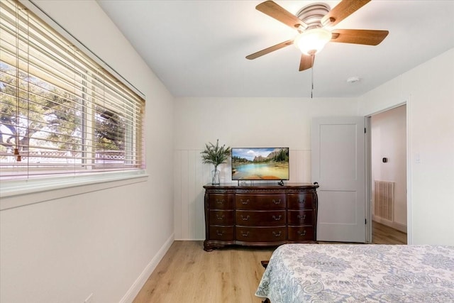 3220 Patricia Ln, Pearland, TX 77581 - bedroom featuring light wood-type flooring and ceiling fan