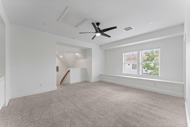 1038 E 29th St, Houston, TX 77009 - carpeted empty room with baseboards