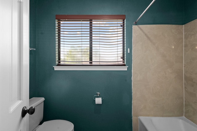 6995 Limerick Dr, Beaumont, TX 77706 - full bath with healthy amount of natural light and shower / bath combination