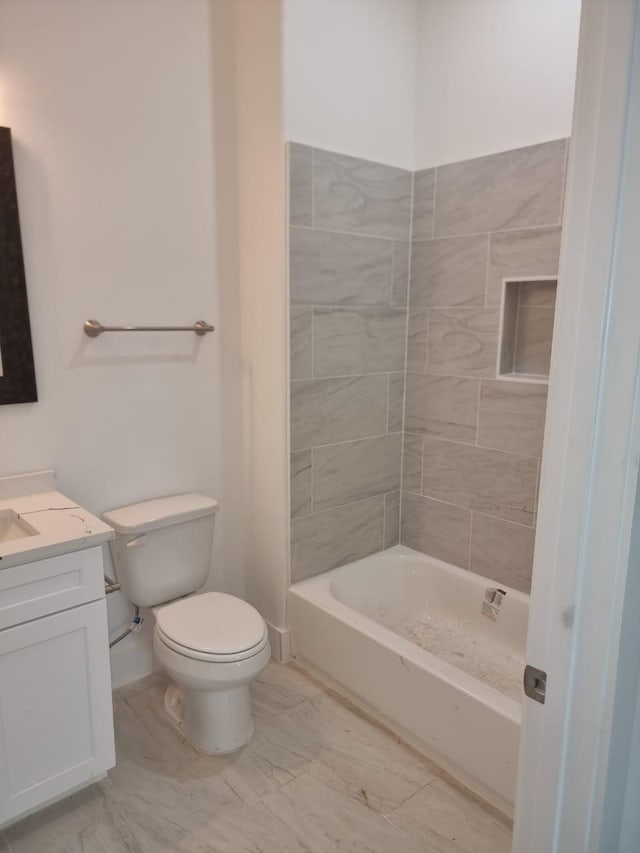 3013 Sparrow St, Houston, TX 77051 - full bath featuring vanity and shower / tub combination