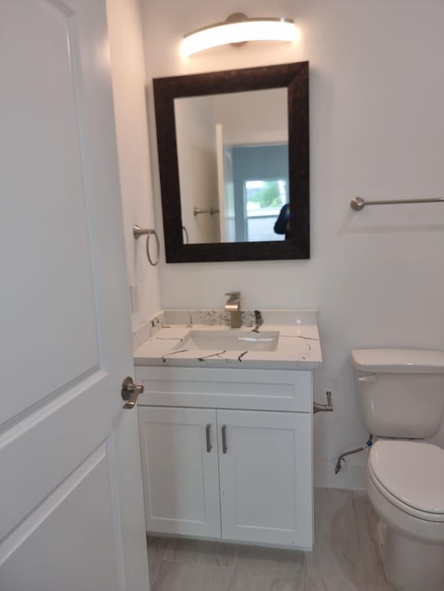 3013 Sparrow St, Houston, TX 77051 - bathroom featuring vanity and toilet