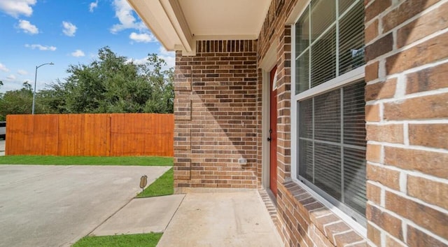 235 Calloway St, Houston, TX 77029 - view of patio / terrace