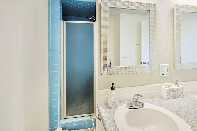 2706 Meadow Ln, La Marque, TX 77568 - full bathroom with a stall shower and vanity
