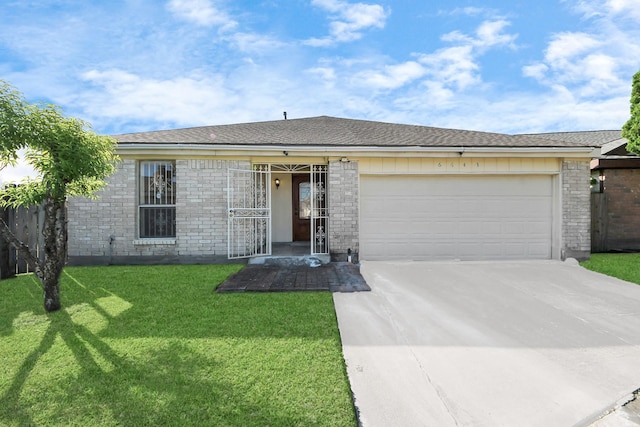 6643 Briar Glade Dr, Houston, TX 77072 - ranch-style house with driveway, an attached garage, and a front lawn