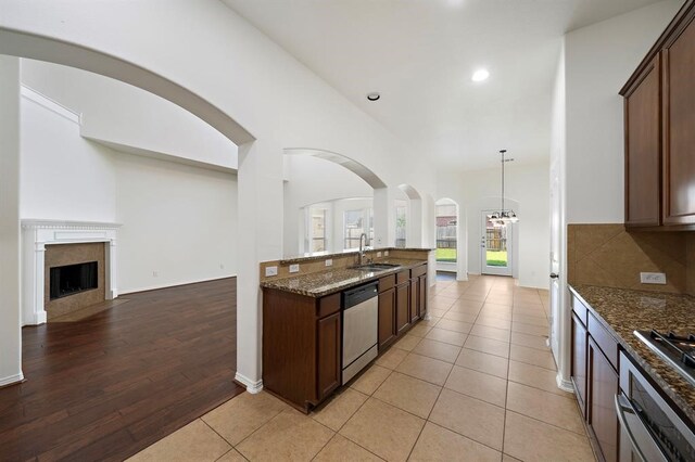 3818 Orchard Springs Ct, Sugar Land, TX 77479 - photo 18