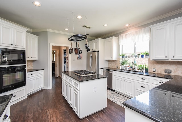2006 Waters Edge Ct, Pearland, TX 77584 - photo 8
