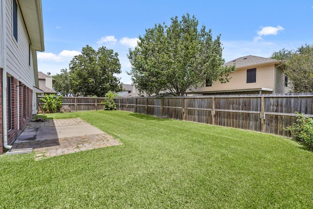 5003 Blanco Dr, Pearland, TX 77584 - fenced backyard featuring a patio area
