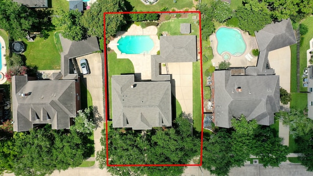 1808 Brookside Dr, Friendswood, TX 77546 - bird's eye view of a pool