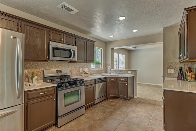 94 S Magnolia Pond Pl, The Woodlands, TX 77381 - photo 10