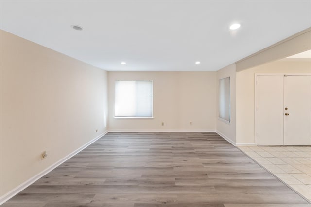 11614 Village Place Dr Unit 337, Houston, TX 77077 - unfurnished room featuring recessed lighting and light wood-type flooring