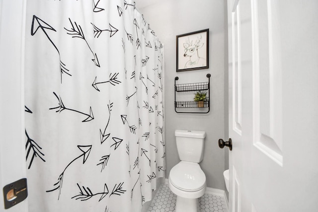 3214 Oak Park Ln, Missouri City, TX 77459 - full bath with tile patterned floors and curtained shower