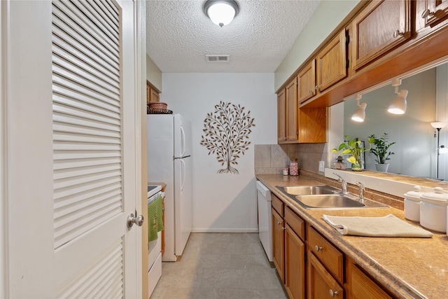 201 Lakeview Ter Unit 201F, Conroe, TX 77356 - photo 15