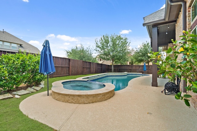 1719 Quail Ridge Dr, Katy, TX 77493 - view of pool featuring a patio area, a pool with connected hot tub, and a fenced backyard