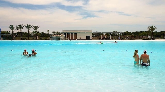 2806 Nova Beach Dr, Texas City, TX 77568 - view of community pool