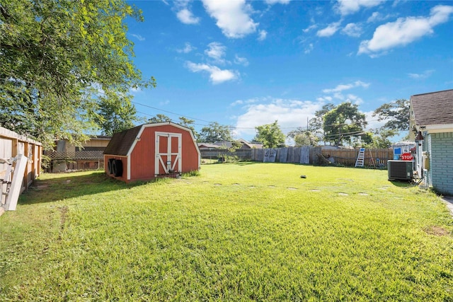 10926 Ivyridge Rd, Houston, TX 77043 - fenced backyard featuring a shed