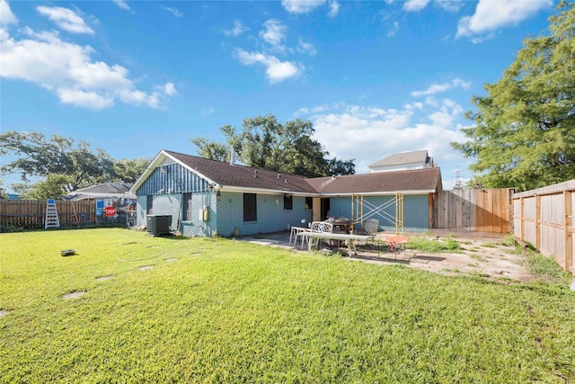 10926 Ivyridge Rd, Houston, TX 77043 - rear view of property featuring a patio area, a fenced backyard, and brick siding