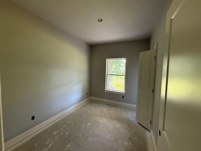 1007 S Anderson St, Angleton, TX 77515 - photo 5