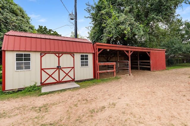 4205 Wade Rd, Brookshire, TX 77423 - view of outdoor structure with an exterior structure