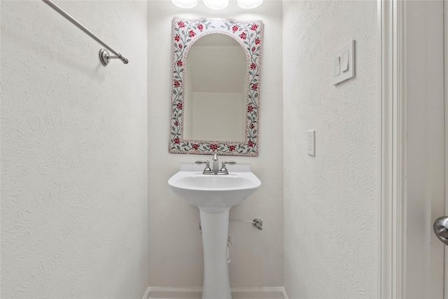 15207 Hillside Park Way, Cypress, TX 77433 - bathroom with a textured wall
