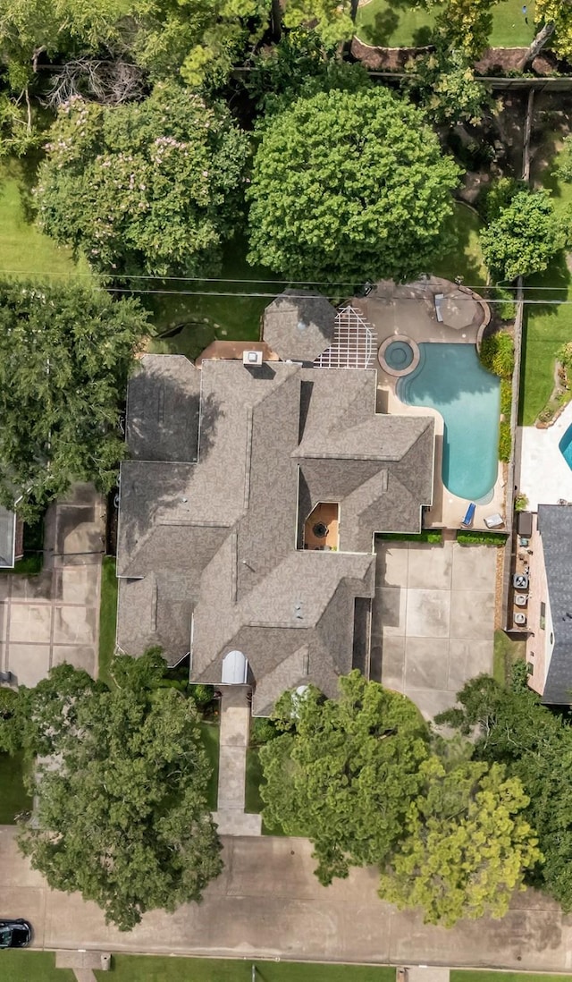 8723 Kennet Valley Rd, Spring, TX 77379 - bird's eye view of a pool
