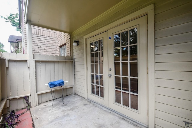 2120 El Paseo St Unit 2905, Houston, TX 77054 - view of patio / terrace with french doors