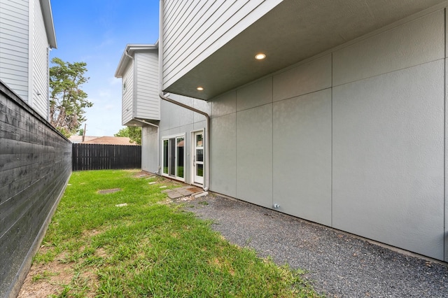 7722 Jacquelyn Oaks Rd, Houston, TX 77055 - view of yard