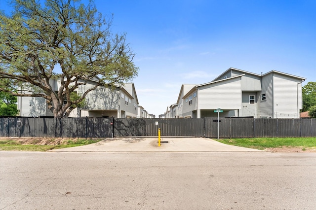 7722 Jacquelyn Oaks Rd, Houston, TX 77055 - view of road