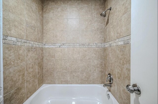 410 Forest Hills Dr, League City, TX 77573 - photo 23