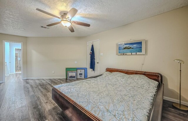 410 Forest Hills Dr, League City, TX 77573 - photo 31