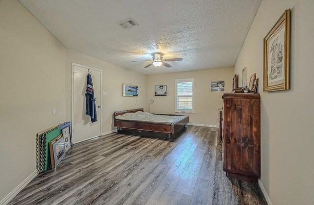 410 Forest Hills Dr, League City, TX 77573 - photo 32