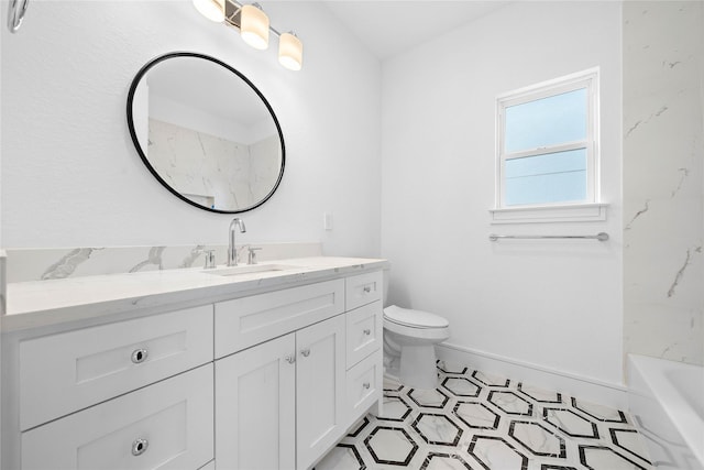 1011 E 28th St, Houston, TX 77009 - full bath featuring vanity and toilet
