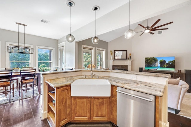 5523 Harvest Oak Landing Dr, Spring, TX 77386 - kitchen with dishwasher, open floor plan, dark wood finished floors, a ceiling fan, and vaulted ceiling