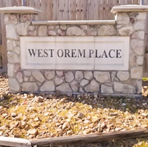 2926 Umiak Dr, Houston, TX 77045 - view of community / neighborhood sign
