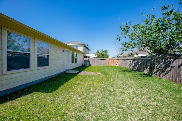 2926 Umiak Dr, Houston, TX 77045 - view of fenced backyard