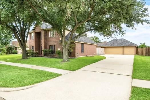 211 Mossey Oak Dr, Baytown, TX 77520 - photo 2