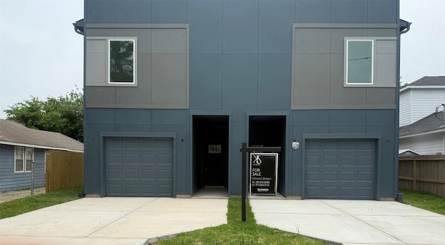 8023 Brandon St, Houston, TX 77051 - contemporary house featuring a garage and driveway