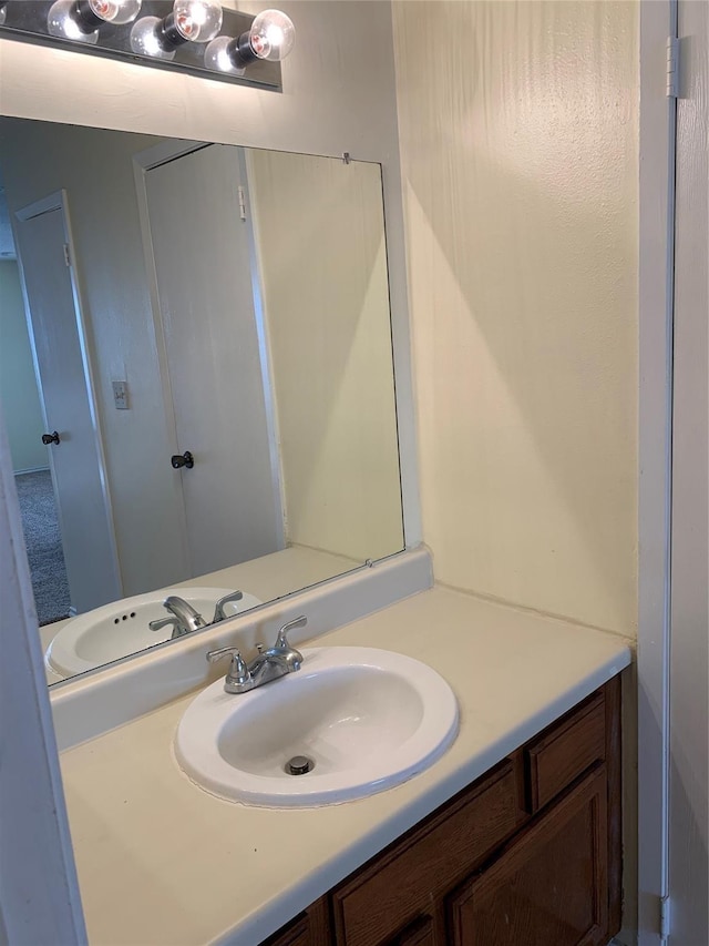 2501 Gulf Fwy Unit 246D, Dickinson, TX 77539 - bathroom with vanity