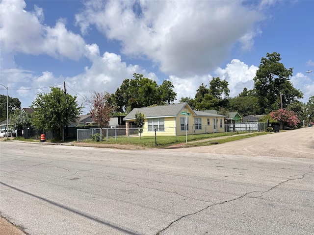 410 Lathrop St, Houston, TX 77020 - photo 8