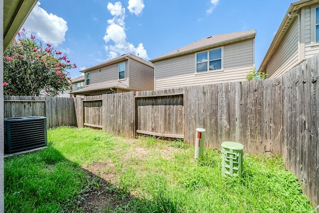 17039 Amarose Dr, Houston, TX 77090 - photo 30