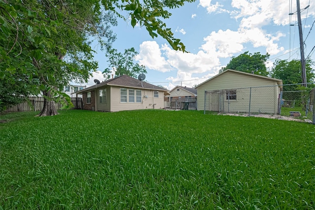 227 Lakeview Dr, Sugar Land, TX 77498 - view of fenced backyard
