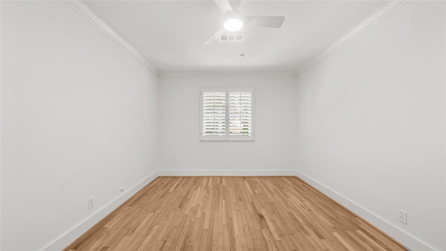 5010 Redstart St, Houston, TX 77035 - unfurnished room featuring crown molding, light wood-style flooring, and a ceiling fan