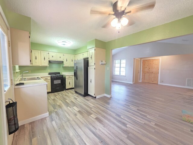 2207 Gontier Dr, Bay City, TX 77414 - photo 6