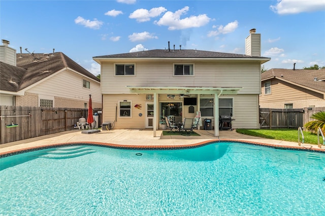 5506 Poundstone Ct, Sugar Land, TX 77479 - view of swimming pool featuring a patio area, area for grilling, a fenced backyard, and ceiling fan