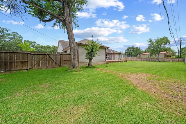 210 Southwood Cir, Baytown, TX 77520 - view of yard
