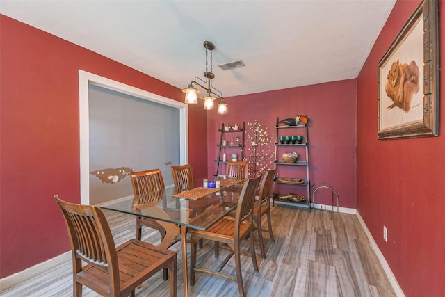 5842 Ludington Dr, Houston, TX 77035 - photo 13