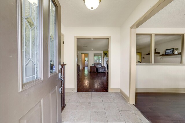 18120 County Road 127, Pearland, TX 77581 - foyer with light tile patterned flooring and baseboards