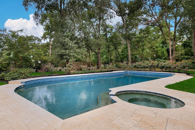 25 Red Sable Pt, The Woodlands, TX 77380 - outdoor pool with an in-ground hot tub
