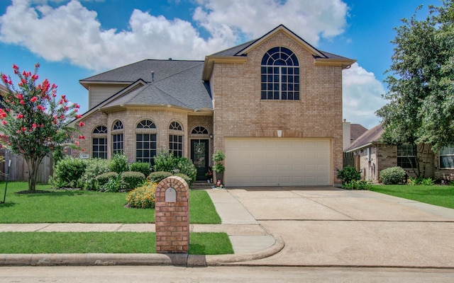 206 Boxwood Dr, Baytown, TX 77520 - photo 1